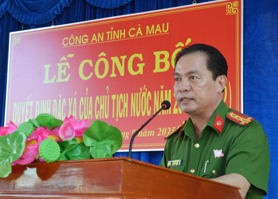 Đại tá Bùi Xuân Khởi – Phó Giám đốc Công an tỉnh, Thủ trưởng Cơ quan THAHS Cà Mau, phát biểu chỉ đạo.