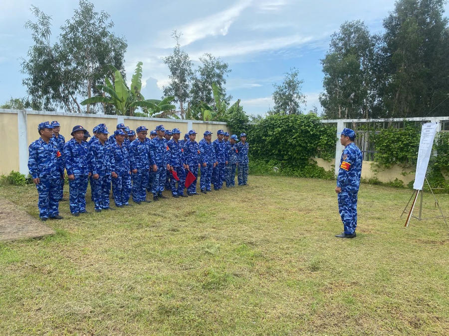 Quán triệt, giao nhiệm vụ trước khi bắn