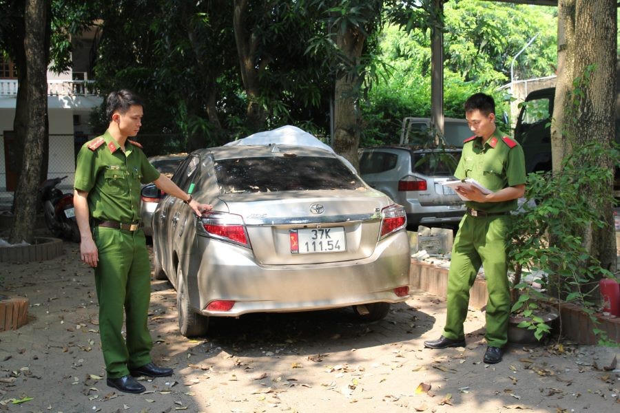 Chiếc ô tô bị trộm giữa trung tâm TP Vinh - Ảnh Công an Nghệ An.