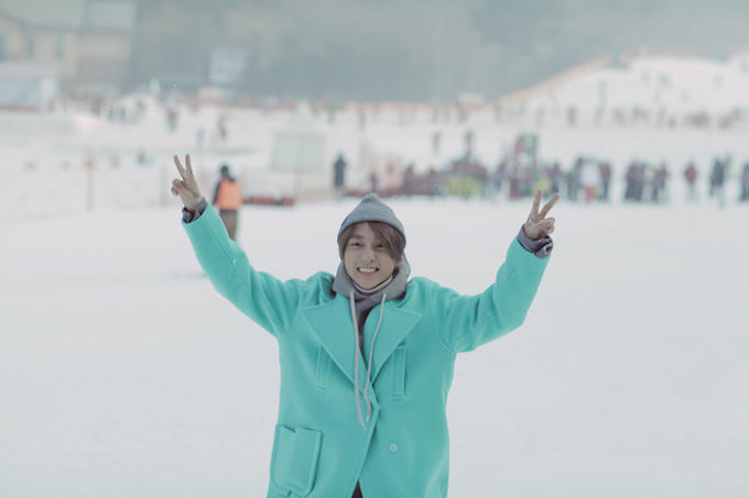 Bối cảnh lần này được anh chàng lựa chọn là đất nước Hàn Quốc xinh đẹp.