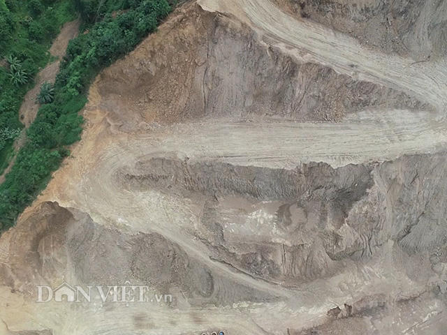 Diện tích đất của gia đình bà Nguyễn Thị Lâm đã bị băm nát dù chưa được cấp phép.