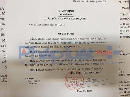 Quyết định thu hồi toàn bộ cuốn vở ô li Luyện tập sách 5 - tập 1 do NXB ký. Ảnh: Loan Bảo.