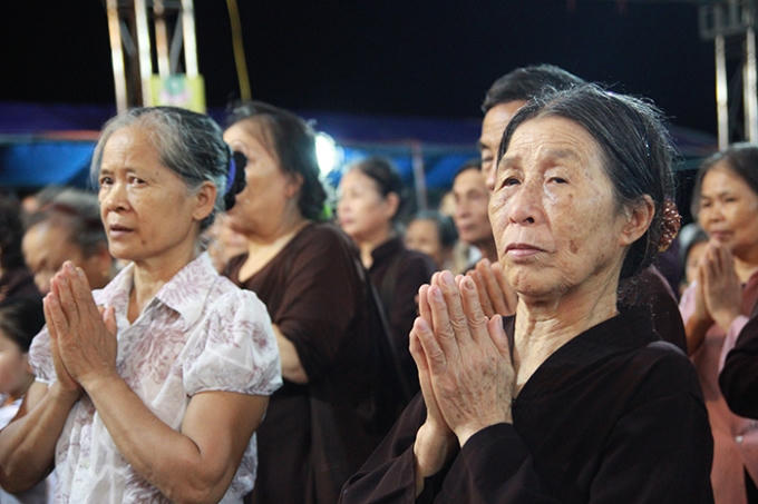 Đêm Đại Lễ đã diễn ra các nghi thức tâm linh như Lễ tiếp linh, cúng phật Đại Khoa, tụng kinh Cầu Siêu, Lễ thí thực cô hồn, Dược thực,…