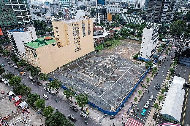 Chủ tịch Hà Nội yêu cầu không để xảy ra việc lợi dụng sắp xếp bộ máy để chiếm đất, chuyển đổi đất trái phép. Ảnh Media