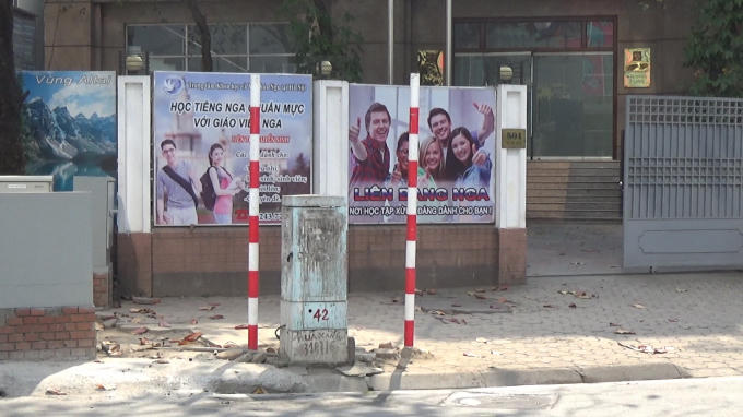 H&agrave; Nội: Sau một đ&ecirc;m, những biển b&aacute;o giao th&ocirc;ng