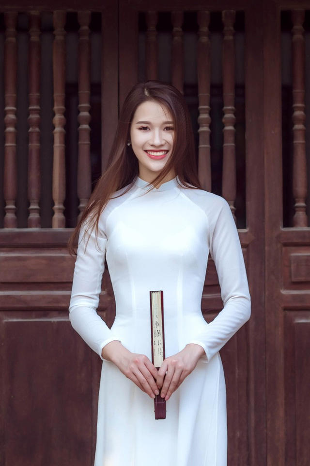 Xao xuyến nụ cười trong veo của thiếu nữ quê lúa Thái Bình