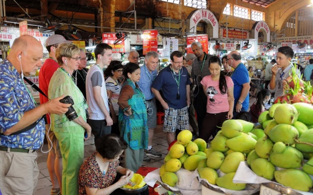 Slide - Điểm tin thị trường: Khách quốc tế tới Việt Nam có xu hướng giảm