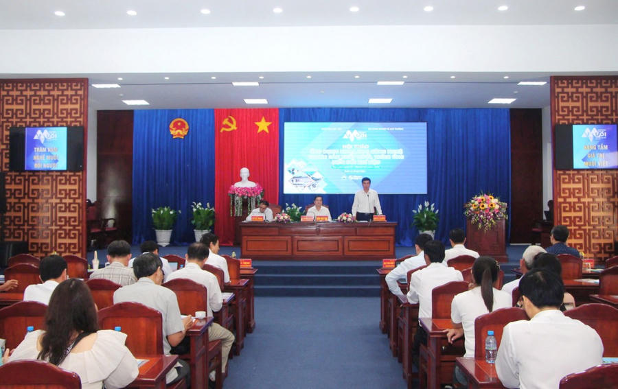 Ông Hoàng Thanh Hồng - Phó Giám đốc Trung tâm Khuyến nông Quốc gia, phát biểu kết luận Hội thảo.