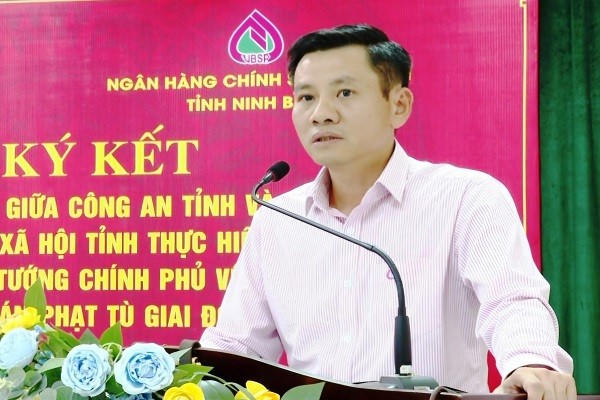 Giám đốc Chi nhánh Ngân hàng CSXH tỉnh Ninh Bình, ông Phạm Đức Cường.