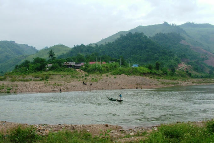 Bản Rôông, nới cháu Huyền bị mất tích. (Ảnh. Hải Long)