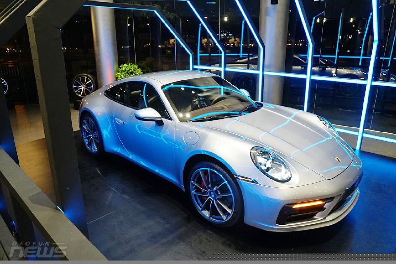 can canh porsche 911 the he moi gia 95 ty dong vua co mat tai viet nam