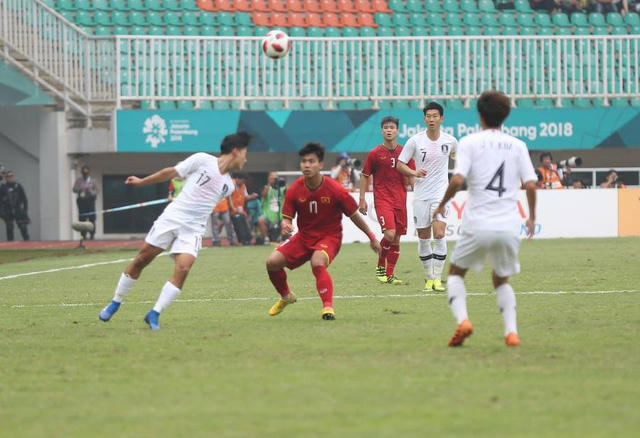 Olympic Việt Nam đang gặp khó khăn trong việc triển khai tấn công.