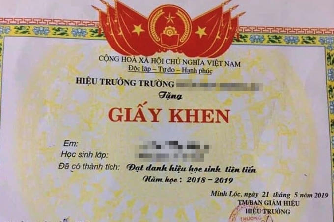 giay-khen-hoc-sinh-tien-tien-chinh-thuc-bi-xoa-bo-73e2c9b1