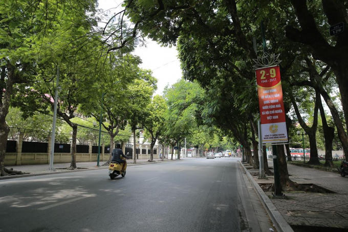 Những bóng nắng sớm nay trong ngày nghỉ lễ quốc khánh.