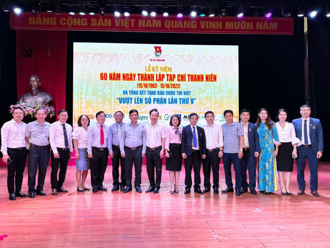 Bên cạnh việc thực hiện tốt nhiệm vụ chính trị là Cơ quan lý luận nghiệp vụ của tổ chức Đoàn, Tạp chí Thanh niên còn phát huy mạnh mẽ các hoạt động phong trào sau mặt báo, nhiều cuộc thi viết do Tạp chí tổ chức thu hút hàng trăm nghìn lượt người tham gi.