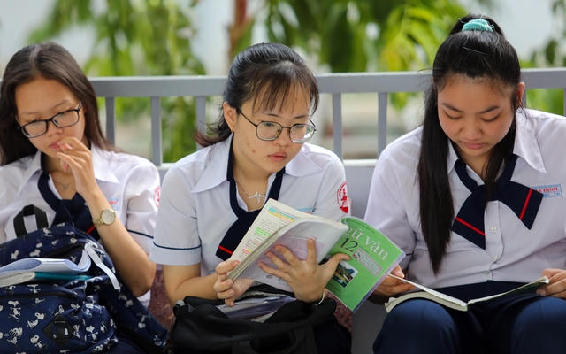 Thủ tướng: Không để thí sinh bỏ thi THPT 2021 vì khó khăn