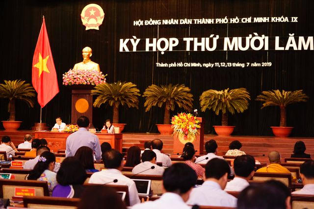 Các đại biểu HĐND TP bức xúc về các dự án ma làm hàng ngàn người dân điêu đứng.