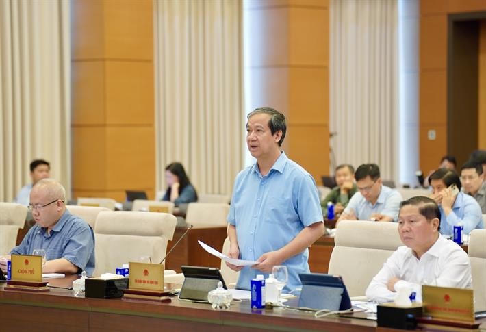 Bộ trưởng Nguyễn Kim Sơn chia sẻ tại phiên họp.