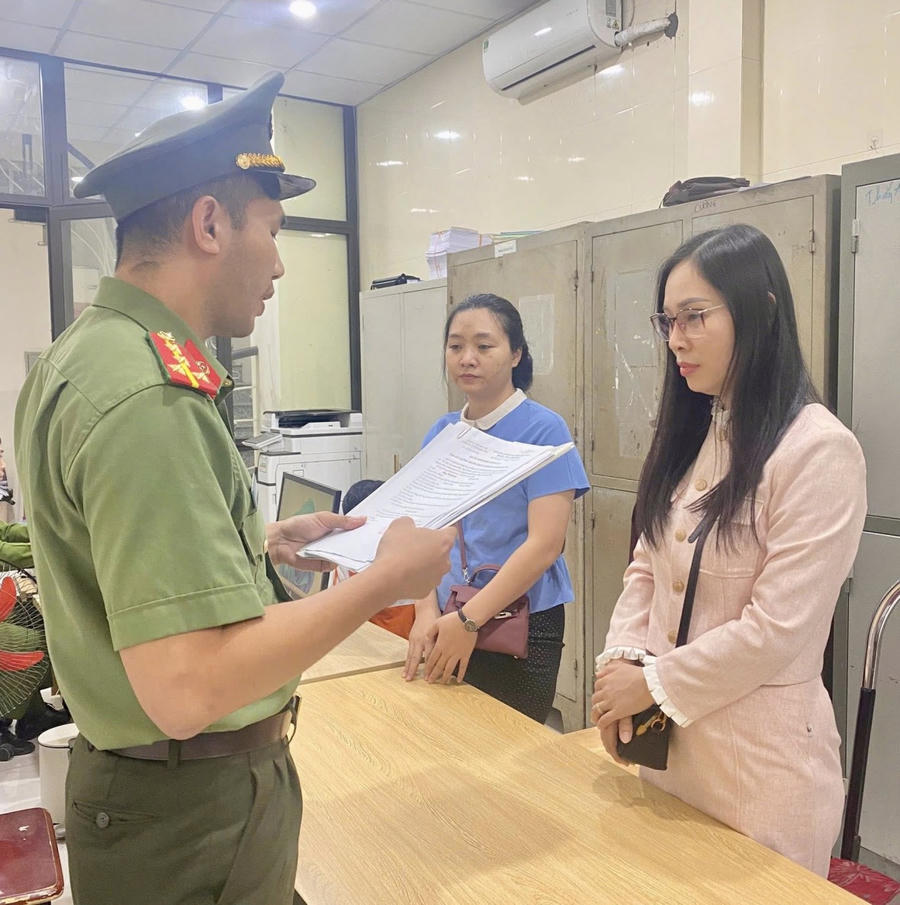 1/9 đối tượng bị khởi tố về tội “Tổ chức cho người khác trốn đi nước ngoài” - Ảnh Công an Hà Tĩnh.