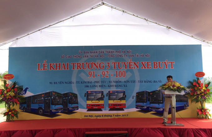 Thêm 3 tuyến buýt kết nối vùng ngoại thành với trung tâm TP Hà Nội.