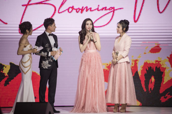 Đặng Thu Thảo đẹp không tì vết sau sinh con đầu lòng