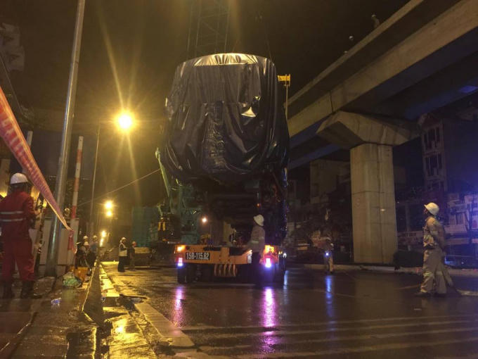 Cận cảnh khớp nối t&agrave;u đường sắt C&aacute;t Linh - H&agrave; Đ&ocirc;ng