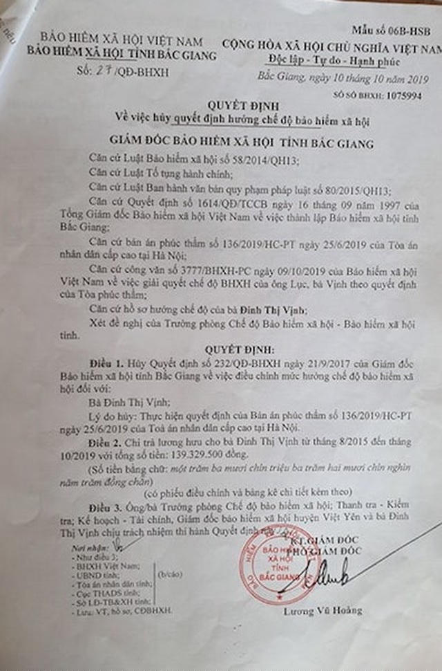 Phó giám đốc BHXH tỉnh Bắc Giang Lương Vũ Hoàng ký quyết định huỷ quyết định do Giám đốc BHXH tỉnh Bắc Giang ban hành trước đó.