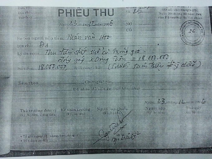 Phần phiếu thu ghi hai nội dung, trong đó có phần dân tự đóng góp.