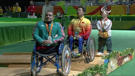 L&ecirc; Văn C&ocirc;ng gi&agrave;nh HCV lịch sử ở Paralympic, ph&aacute; kỷ lục thế giới