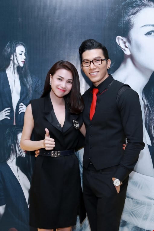 Si&ecirc;u mẫu Ngọc T&igrave;nh&nbsp;