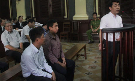Các bị cáo tại tòa. Ảnh: Đoàn Nga