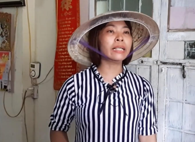 Chị Lê Thị Quyên hàng xóm của nạn nhân hãi hùng kể lại sự việc.