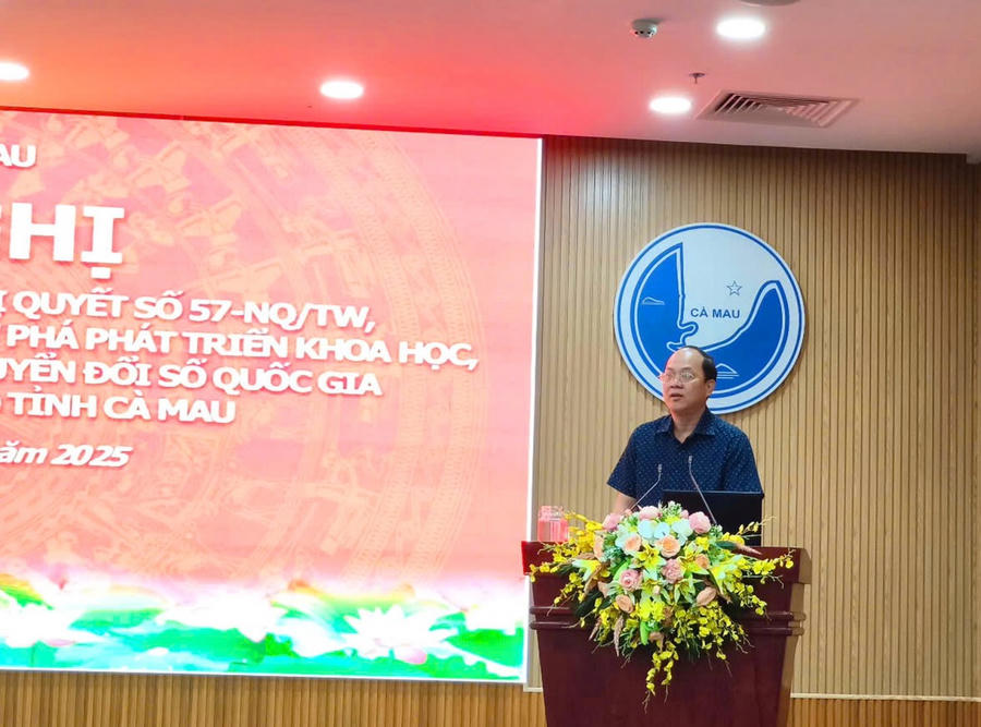 Ông Nguyễn Hồ Hải - Bí thư Tỉnh ủy Cà Mau, phát biểu tại Hội nghị.