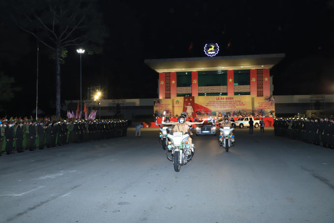 Lực lượng tham gia diễu hành tại buổi lễ.