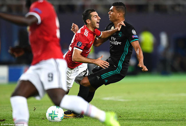 Nỗ lực của Mkhitaryan không thể giúp MU tránh được thất bại