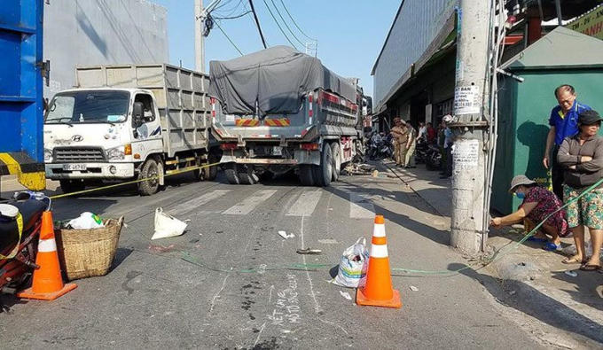 Hiện trường vụ&nbsp;tai nạn giao th&ocirc;ng&nbsp;nghi&ecirc;m trọng khiến người đ&agrave;n &ocirc;ng tử vong tại chỗ - Ảnh: HT