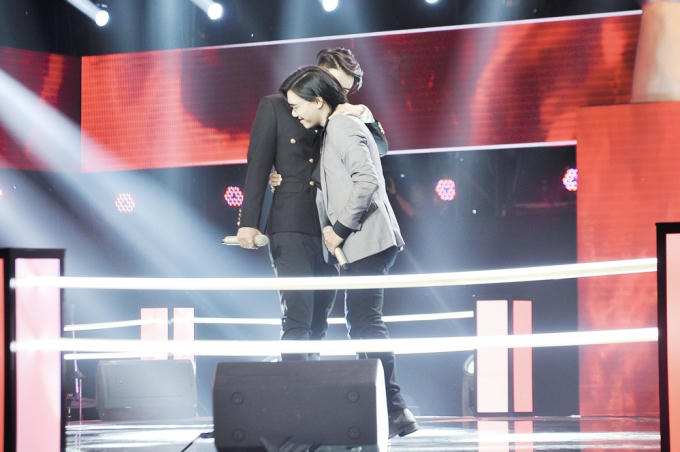 The Voice 2018: T&oacute;c Ti&ecirc;n cứu học tr&ograve; Noo Phước Thịnh: