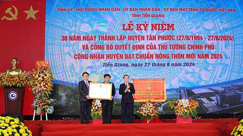 Tiền Giang đạt 11/11 đơn vị cấp huyện được công nhận đạt chuẩn/hoàn thành nhiệm vụ xây dựng NTM