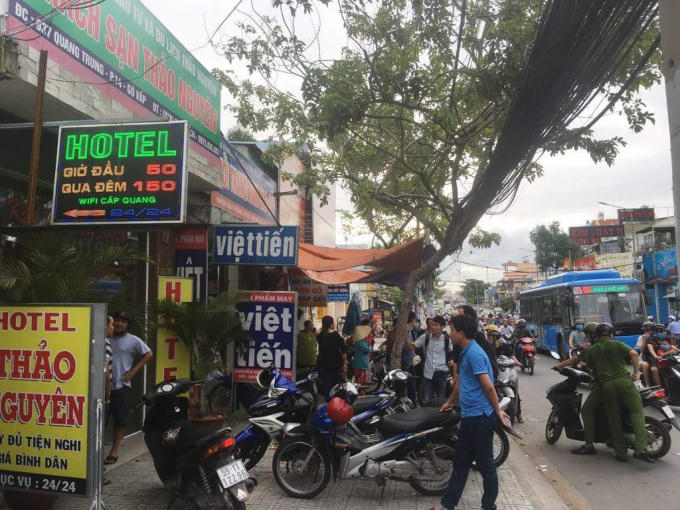 Hiện trường vụ vây bắt vào chiều ngày 17/7 trên đường Quang Trung, quận Gò Vấp.