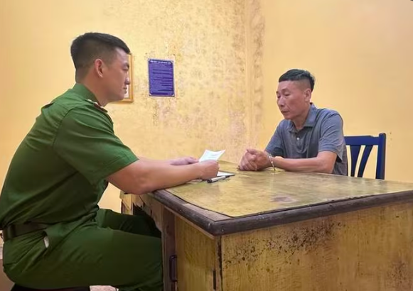 Nguyễn Văn Phích tại cơ quan Công an.