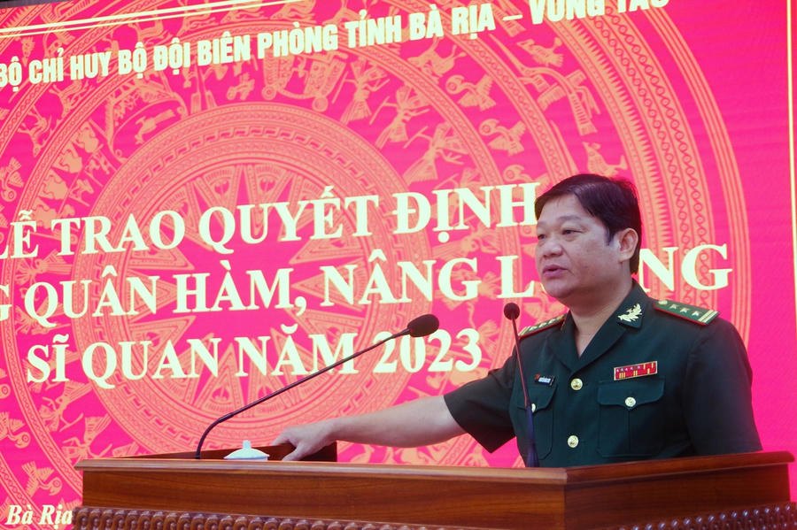 Thượng tá Nguyễn Hùng Sơn, Tỉnh ủy viên, Chỉ huy trưởng BĐBP tỉnh Bà Rịa – Vũng Tàu phát biểu giao nhiệm vụ tại buổi lễ. (Hình: Quang Anh)