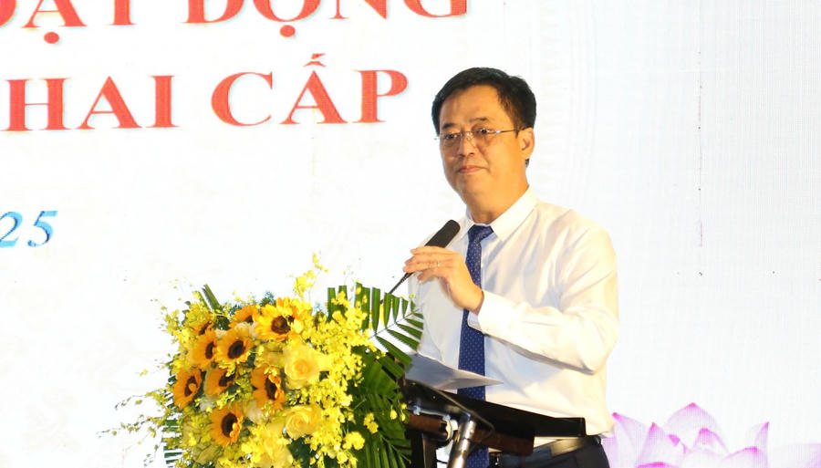 Bí thư Đảng ủy Đặc khu Phú Quốc Lê Quốc Anh phát biểu tại Hội nghị