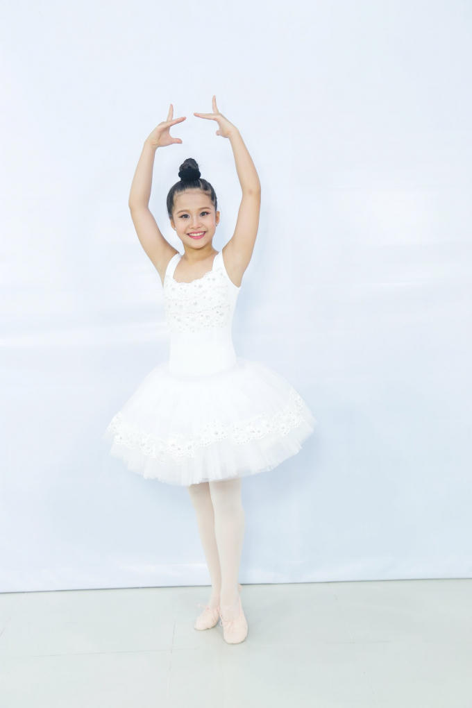 Ngạc nhi&ecirc;n cậu b&eacute; 12 tuổi T&ocirc; Trung T&iacute;n tập tiết mục xiếc lửa chỉ trong 3 ng&agrave;y