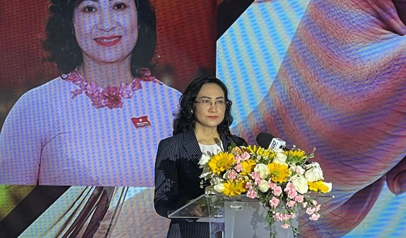 Bà Phan Thị Thắng, Thứ trưởng Bộ Công Thương phát biểu khai mạc triển lãm