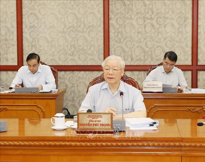 vna_potal_tong_bi_thu_nguyen_phu_trong_chu_tri_hop_bo_chinh_tri_de_cho_y_kien_ve_de_an_sua_doi_bo_sung_chuc_nang_nhiem_vu_quyen_han_cua_ban_chi__stand