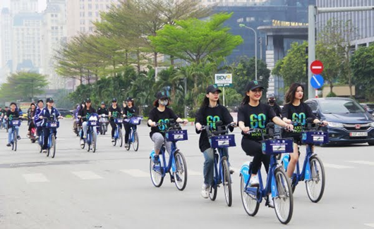 Đoàn Thanh niên đạp xe diễu hành ủng hộ Giờ Trái đất 2024