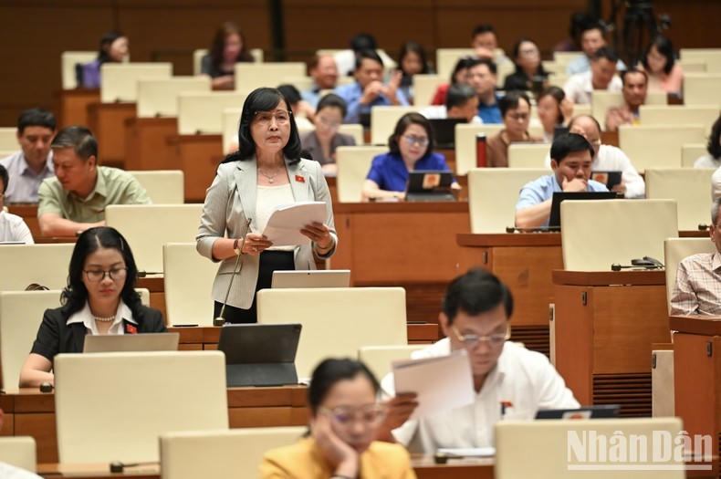 Đại biểu Trần Thị Thu Đông (Đoàn Bạc Liêu). (Ảnh: BÙI GIANG)