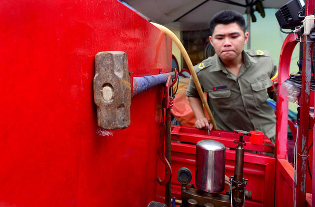Búa chuyên dụng để phá cửa cứu người khi sự cố xảy ra.