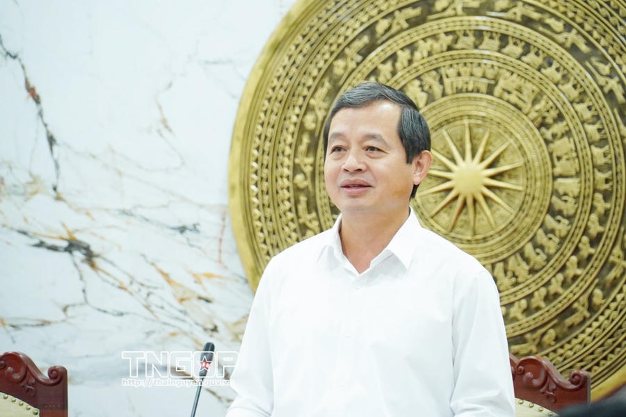 Chủ tịch UBND tỉnh Thái Nguyên yêu cầu các sở, ngành, địa phương tổng rà soát lại các nhiệm vụ, nêu cao hơn nữa tinh thần trách nhiệm để tập trung lãnh đạo, chỉ đạo và tổ chức thực hiện. Trong đó, tập trung vào nhiệm vụ thu ngân sách, giải ngân vốn đầu tư công và đảm bảo mục tiêu tăng trưởng.