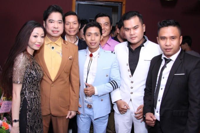 Học trò của Ông hoàng nhạc sến.